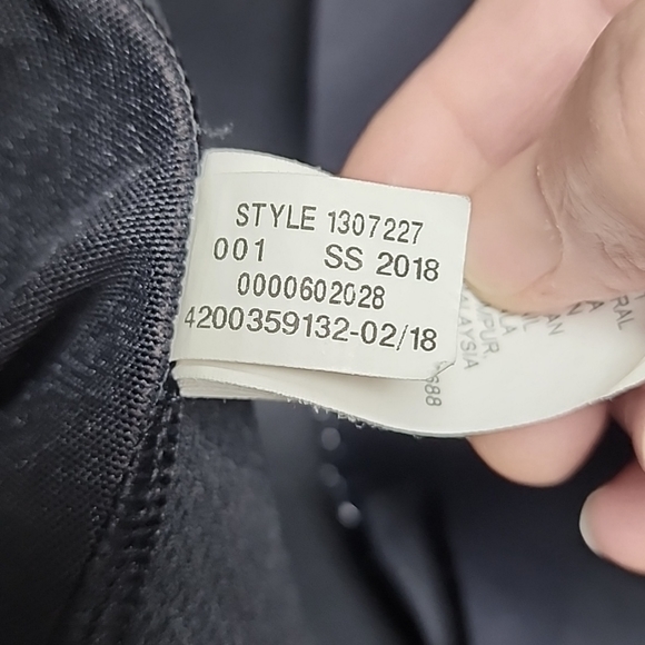 Under Armour Sports Bra - High Impact - Picture 4 of 6